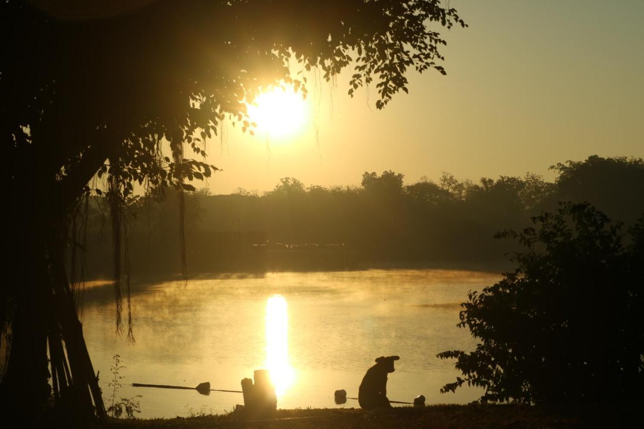 Moon River Resort Phimai Exterior photo